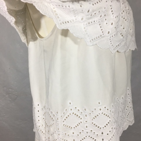 3/$ 15 White Eyelet Off Shoulder Top Forever 21 - Picture 2 of 5